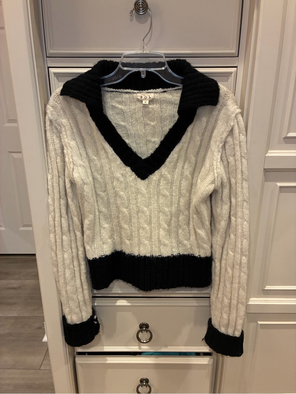 POL White Cable-Knit V-Neck Sweater with Black Trim